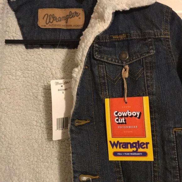 NEW! Wrangler Sherpa Lined Denim Jacket (Youth) - Picture 11 of 11